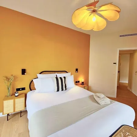 Luxury In Le Marais Parigi