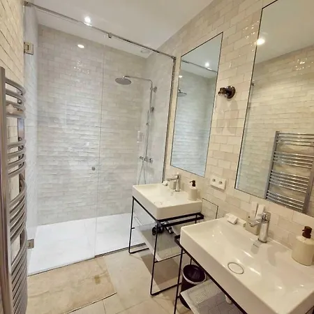 Luxury In Le Marais Appartamento Parigi