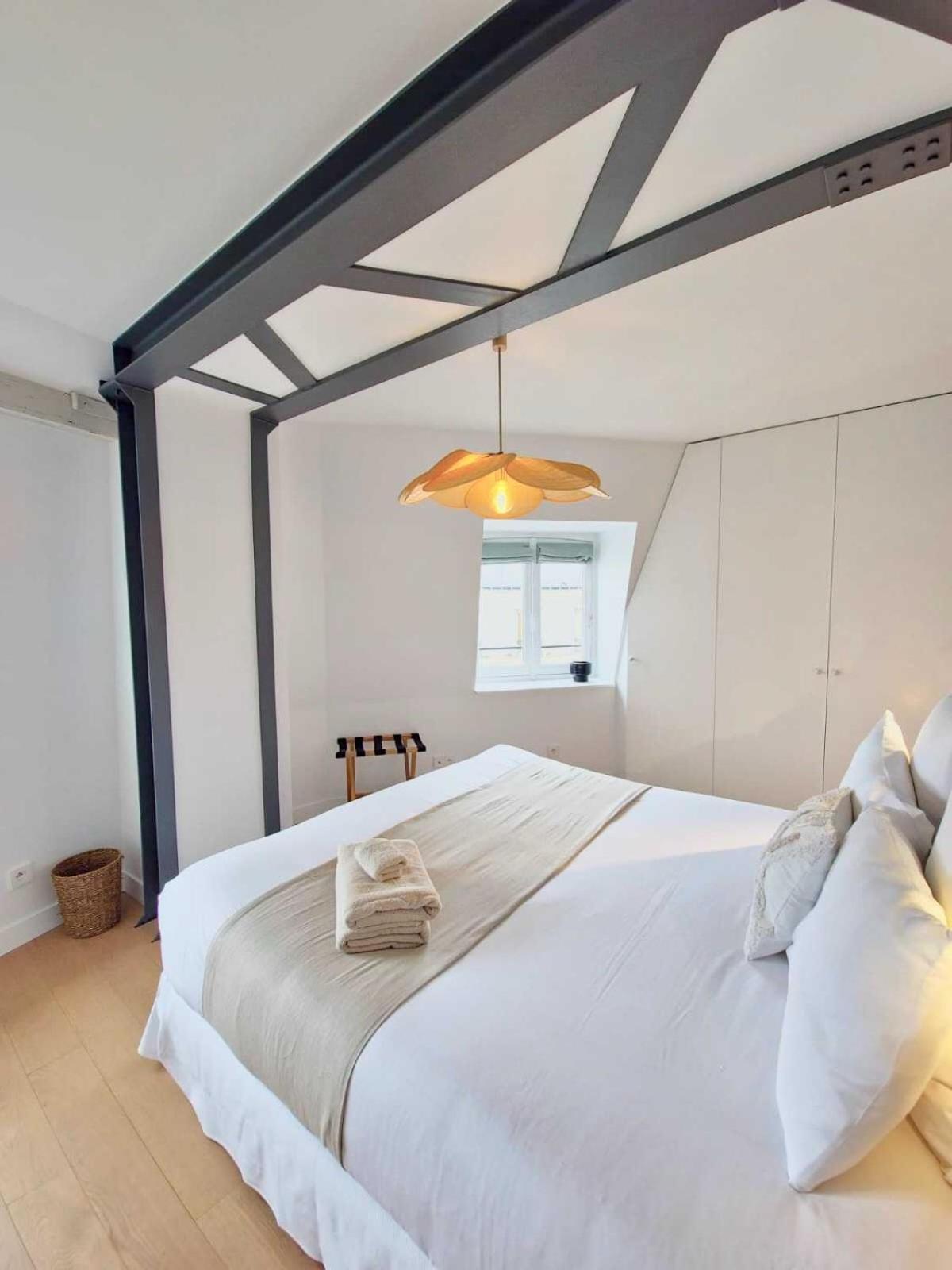 Luxury In Le Marais Apartment Paris
