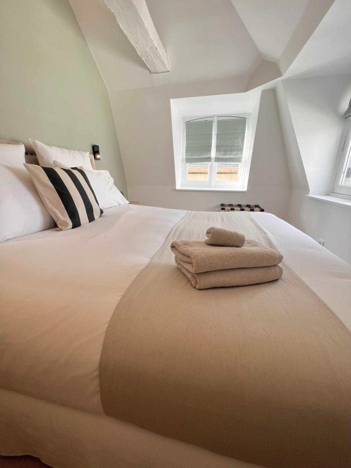 Luxury In Le Marais Apartment Paris